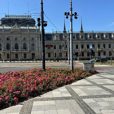 Apartamento Polonia Residences 70- Locations -fabryczna Station, Piotrkowska Street -theatres -museums -ec1 Planetarium Łódź