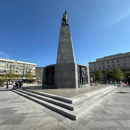 Polonia Residences 70- Locations Apartment