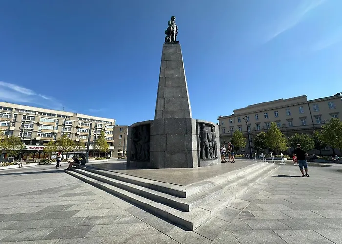 Polonia Residences 70- Locations -fabryczna Station, Piotrkowska Street -theatres -museums -ec1 Planetarium Apartamento