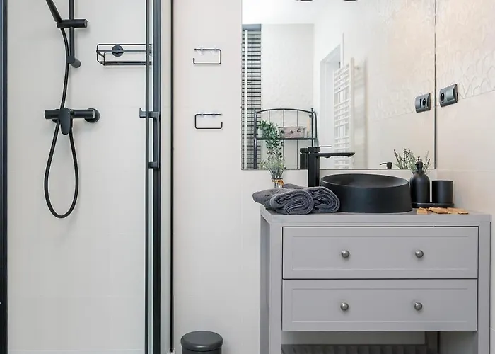 Apartamento Polonia Residences 70- Locations -fabryczna Station, Piotrkowska Street -theatres -museums -ec1 Planetarium Łódź